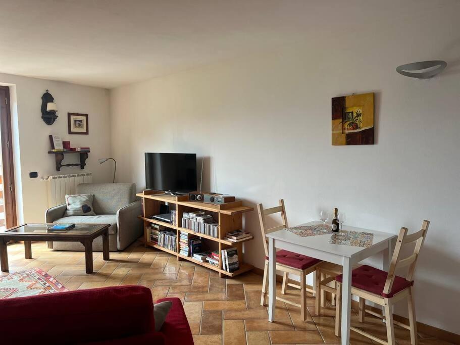 Mangia, Leggi, Dormi Apartment Costa di Serina Екстериор снимка