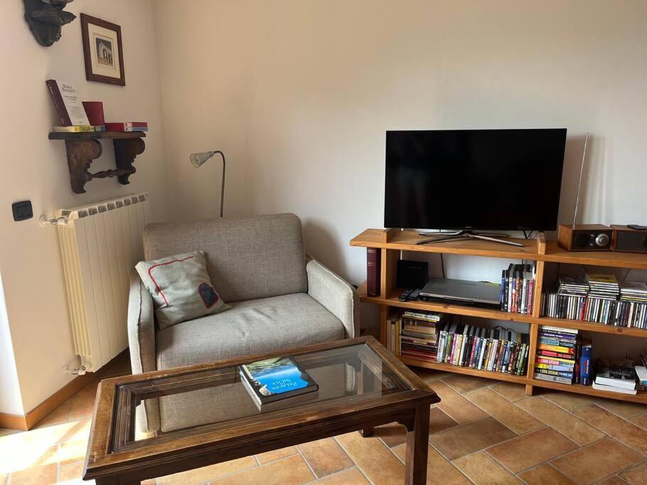 Mangia, Leggi, Dormi Apartment Costa di Serina Екстериор снимка